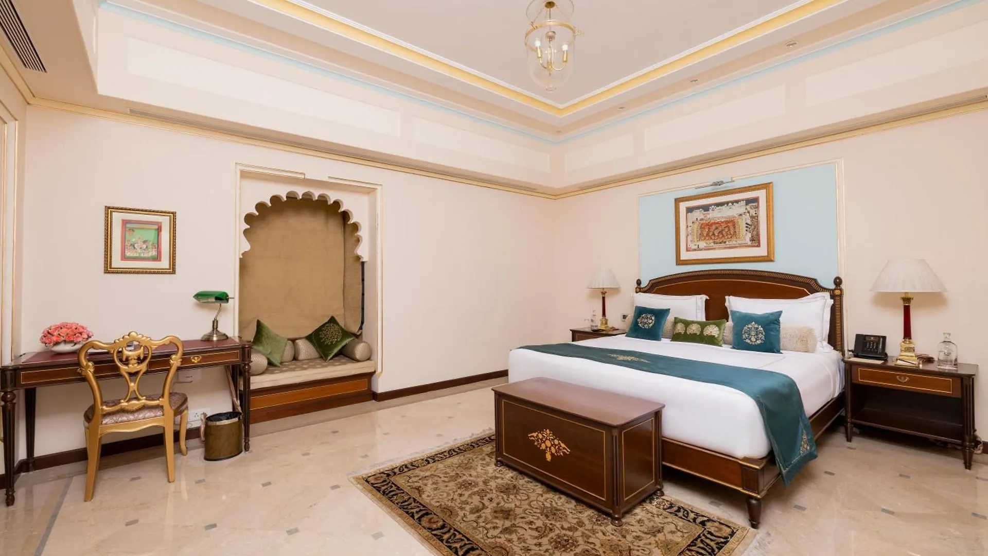 Taj Fateh Prakash Palace Udaipur 5*,