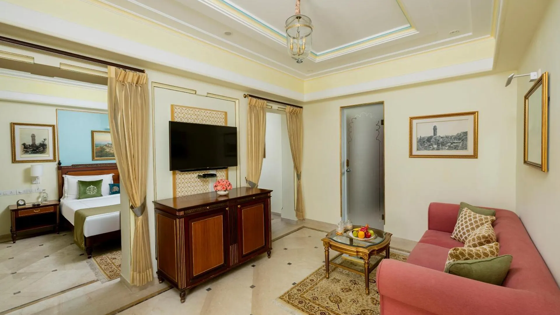 Taj Fateh Prakash Palace Udaipur 5*,  India