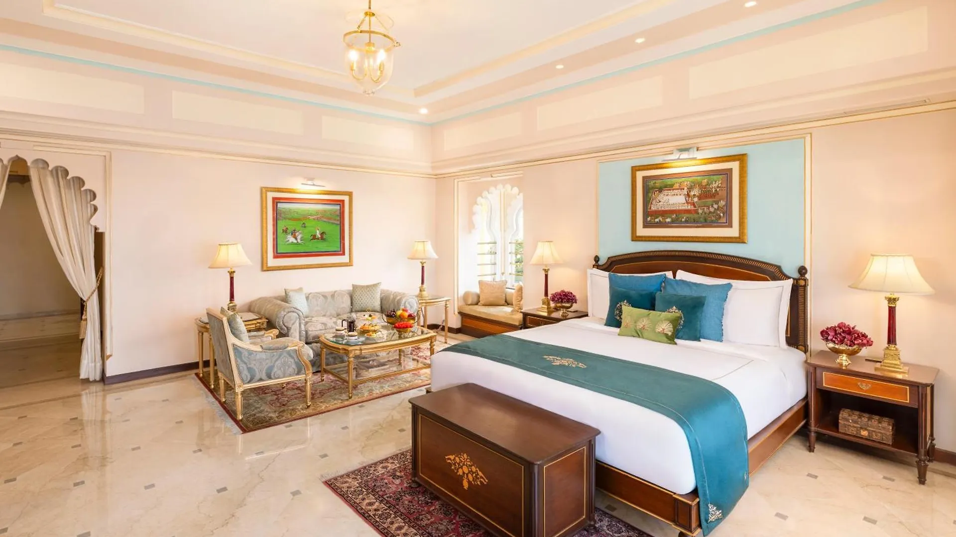Taj Fateh Prakash Palace Udaipur 5*,  India