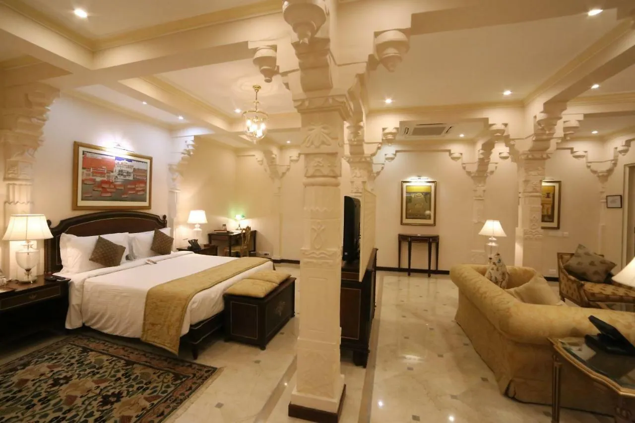 Taj Fateh Prakash Palace Udaipur 5*,